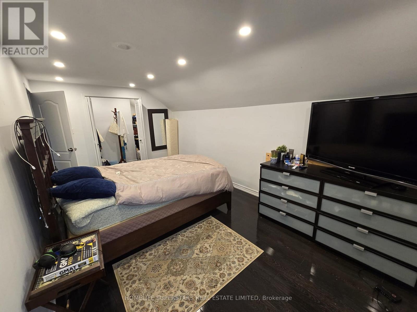 8176 Sarah Street, Niagara Falls, Ontario L2G 6T5 - Photo 5 - X12576962