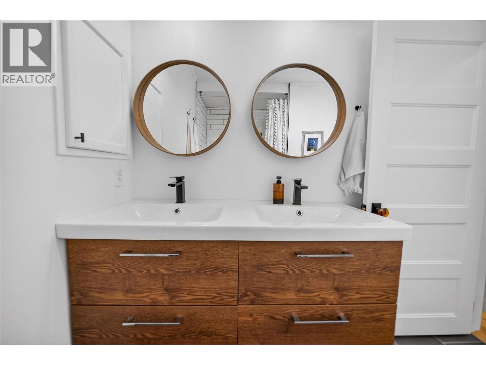 38 101st Avenue, Kimberley, British Columbia  V1A 1A3 - Photo 25 - 10369917