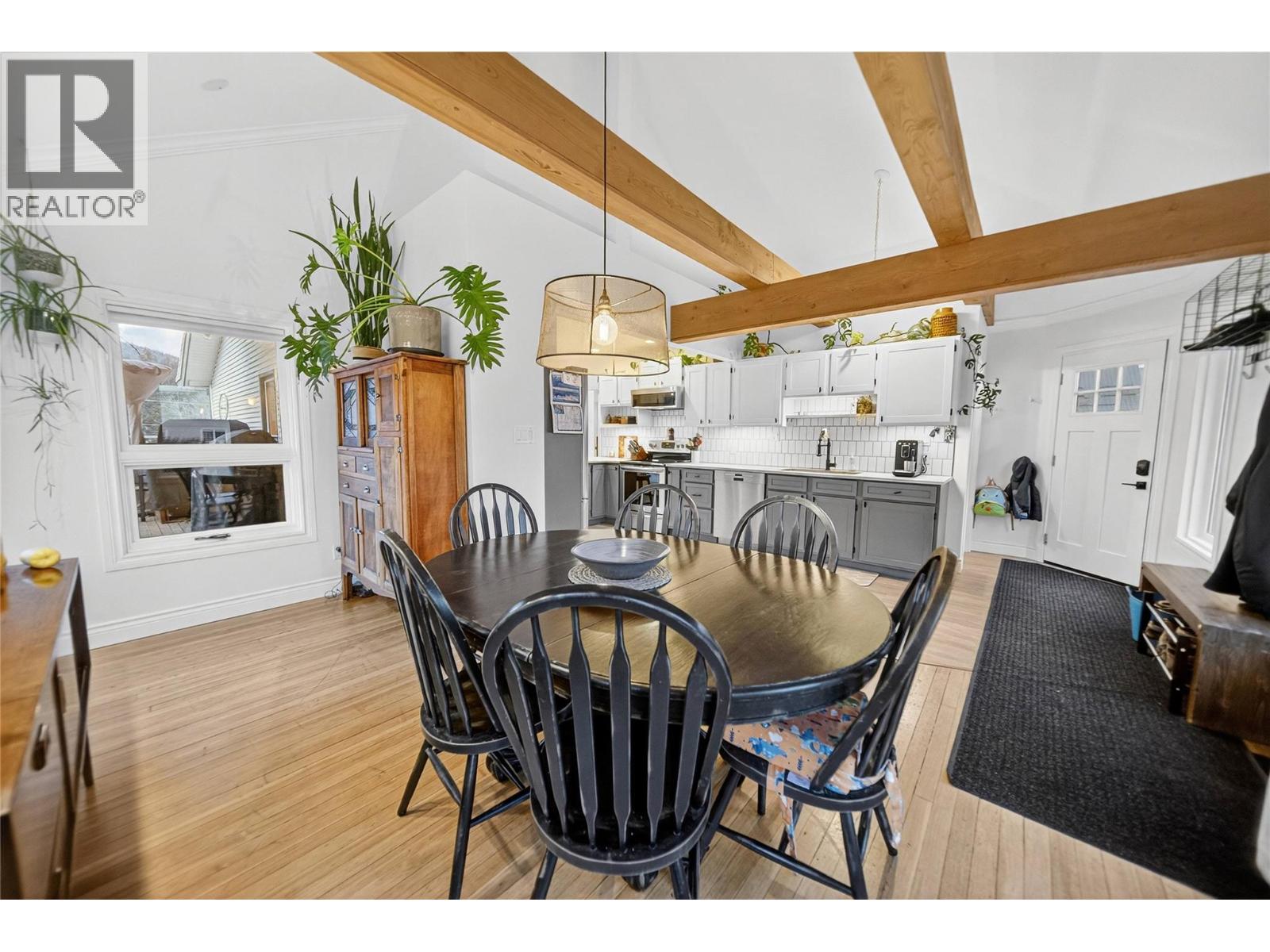 38 101st Avenue, Kimberley, British Columbia  V1A 1A3 - Photo 9 - 10369917