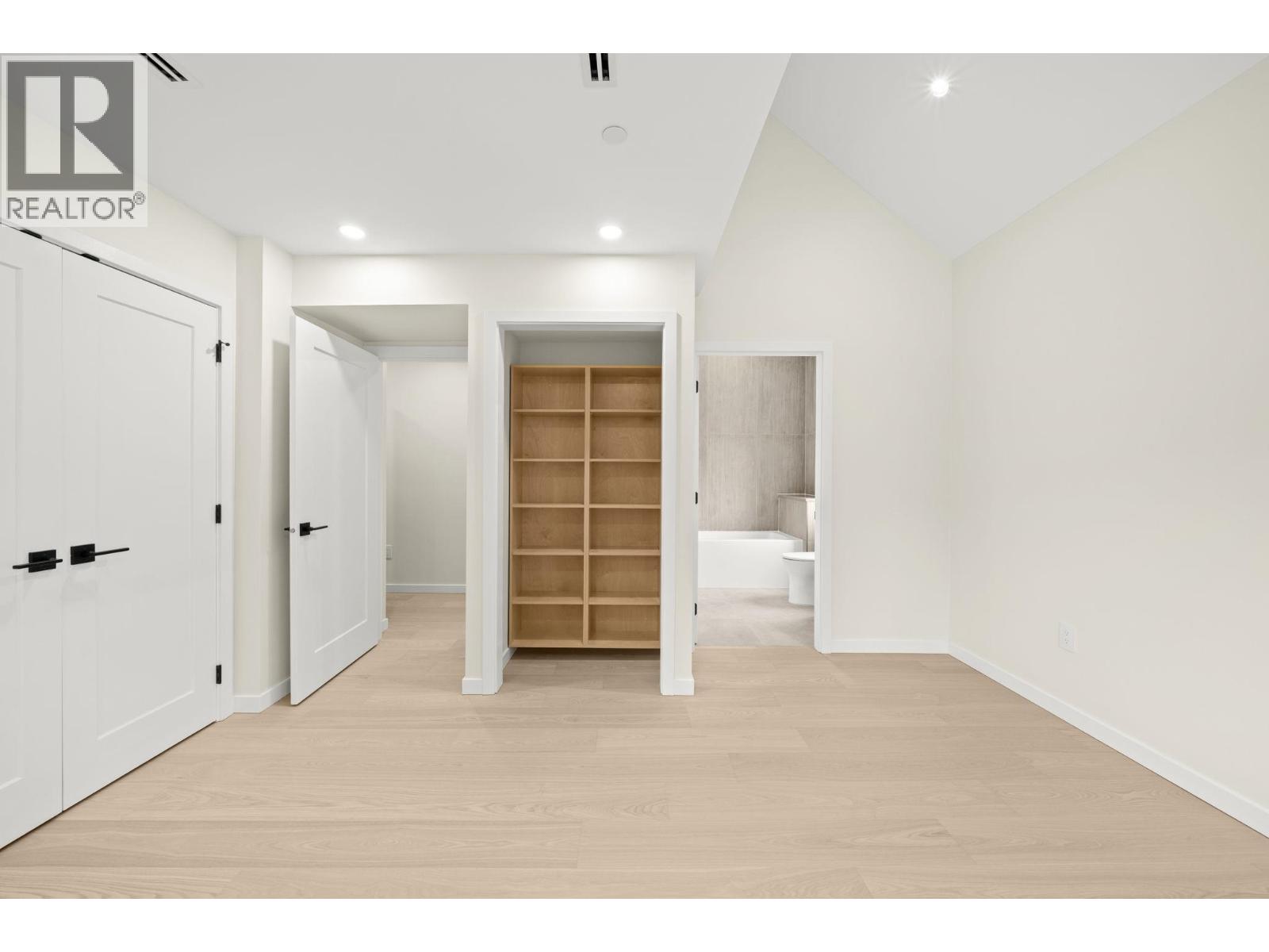 1 2091 E 20th Avenue, Vancouver, British Columbia  V5N 2L1 - Photo 19 - R3070130