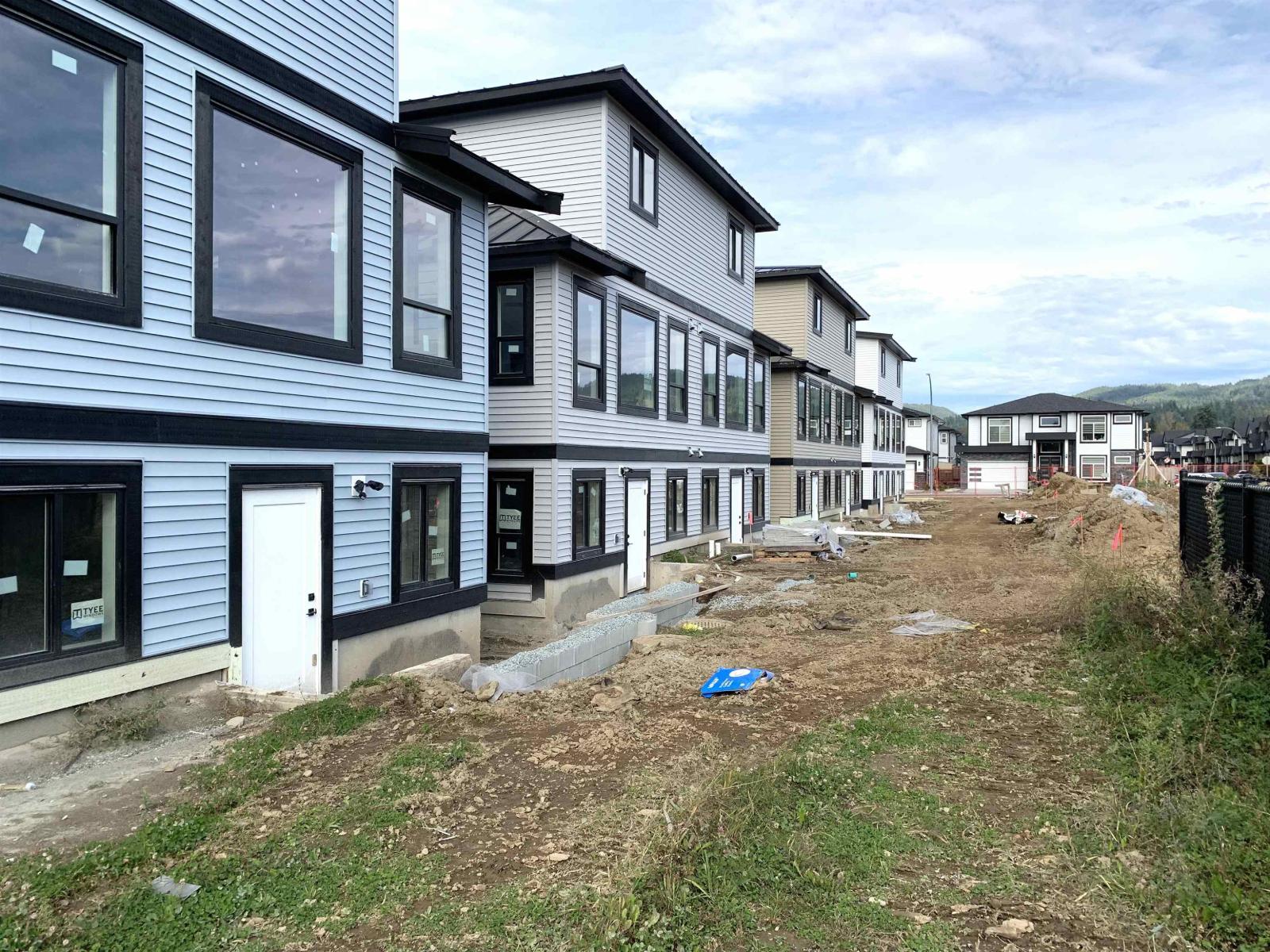 8548 Dunbar Way, Mission, British Columbia  V4S 0A7 - Photo 3 - R3069511