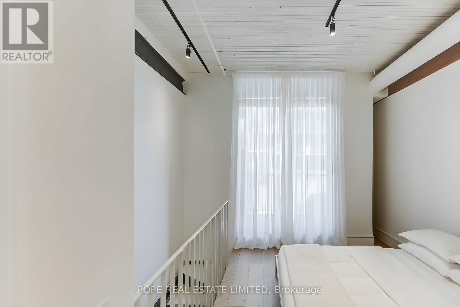 211 - 781 King Street W, Toronto, Ontario  M5V 3L5 - Photo 10 - C12577000