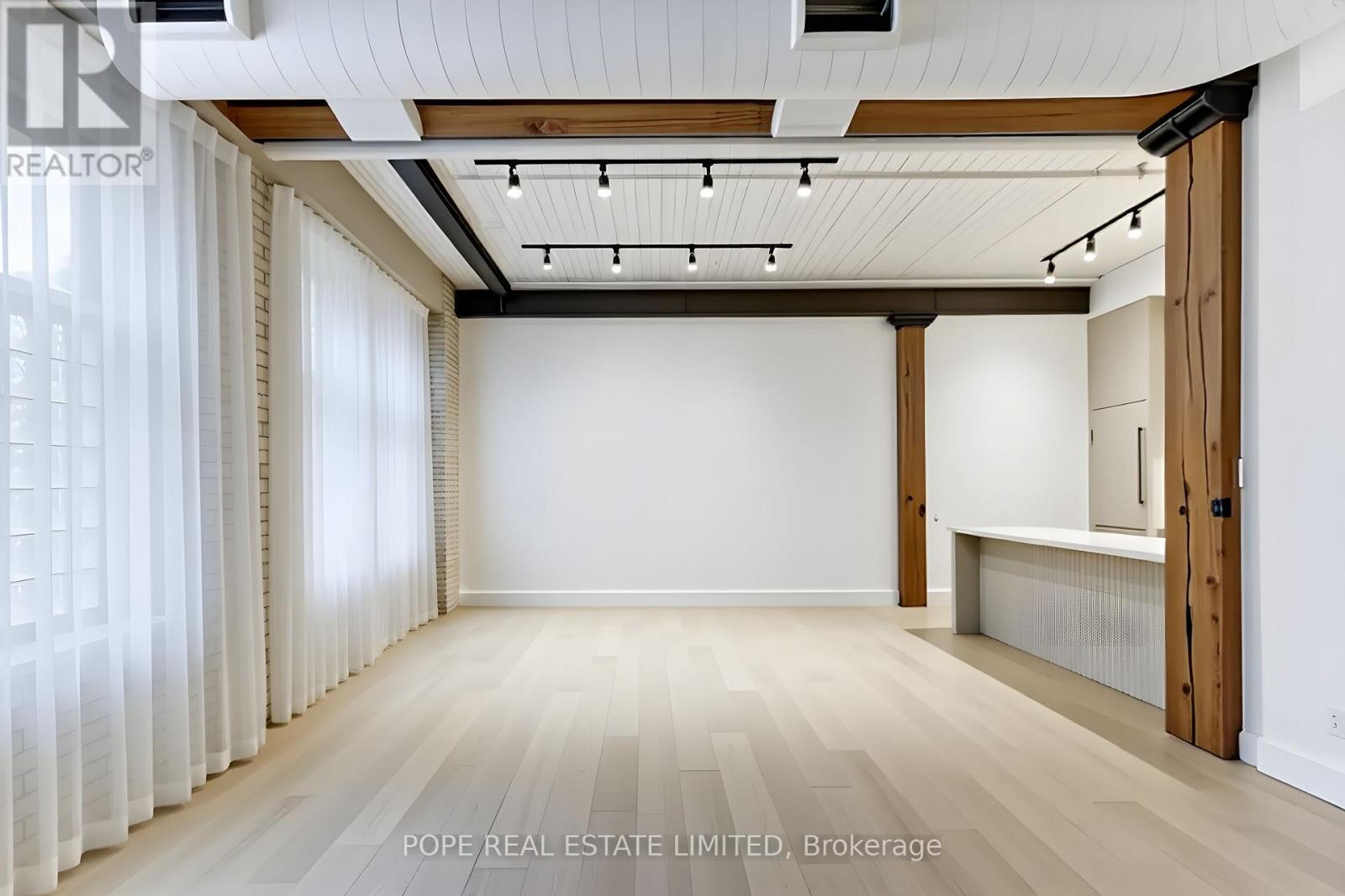 211 - 781 King Street W, Toronto, Ontario  M5V 3L5 - Photo 4 - C12577000