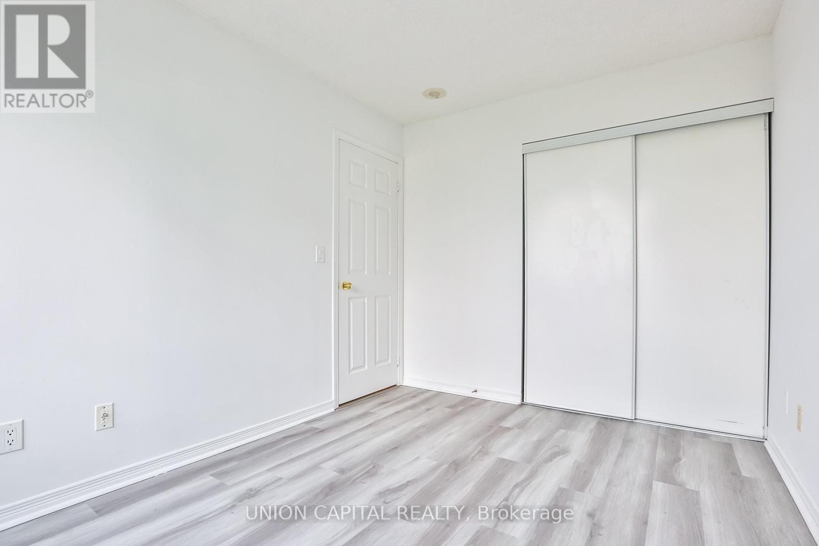 612 - 23 Oneida Crescent, Richmond Hill, Ontario  L4B 0A2 - Photo 15 - N12577010