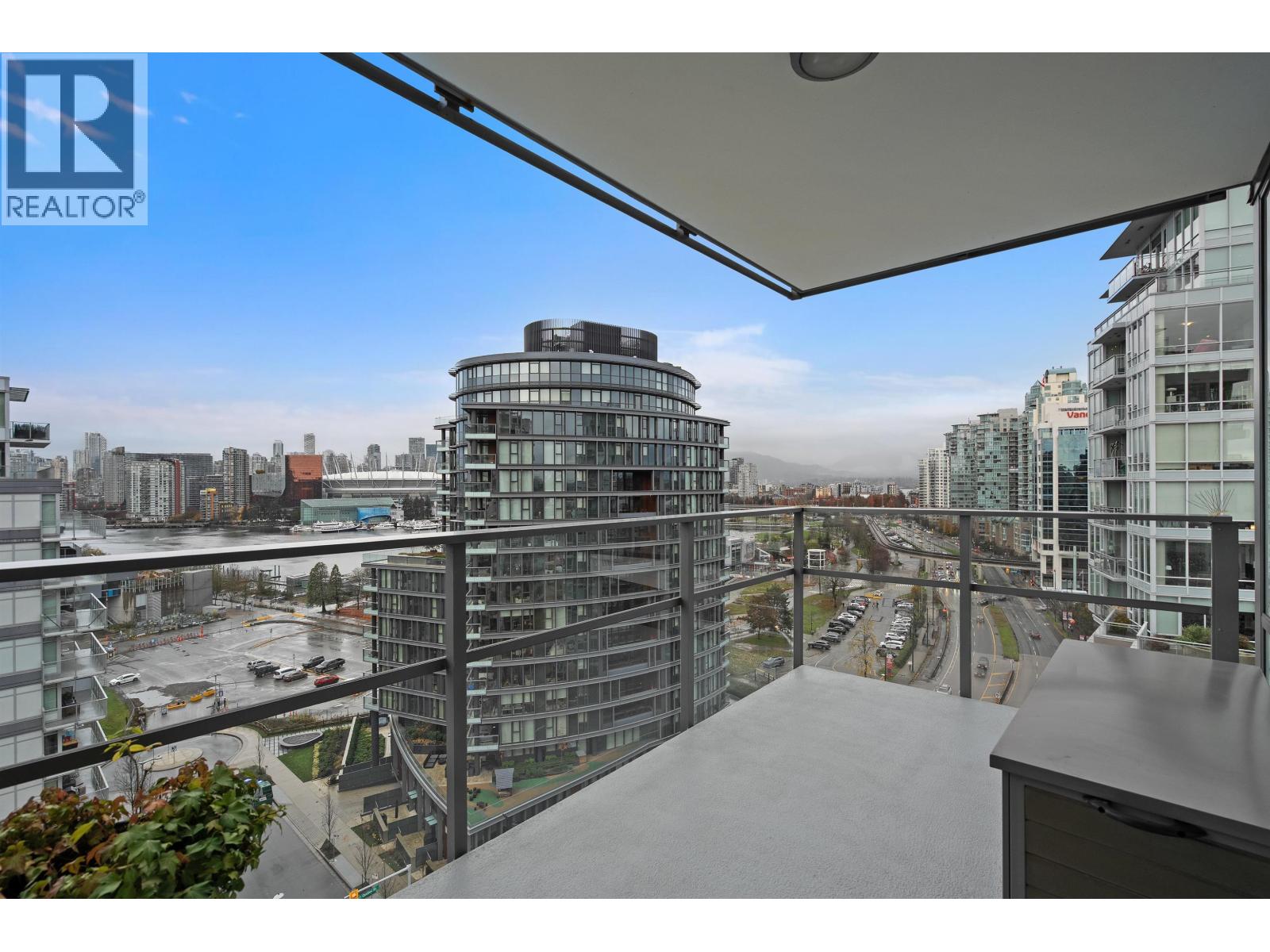 1605 110 Switchmen Street, Vancouver, British Columbia  V6A 0C6 - Photo 2 - R3070107