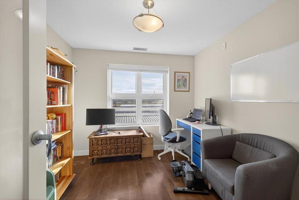 305 110 Creek Bend Road, Winnipeg, Manitoba  R2N 0H3 - Photo 19 - 202529012