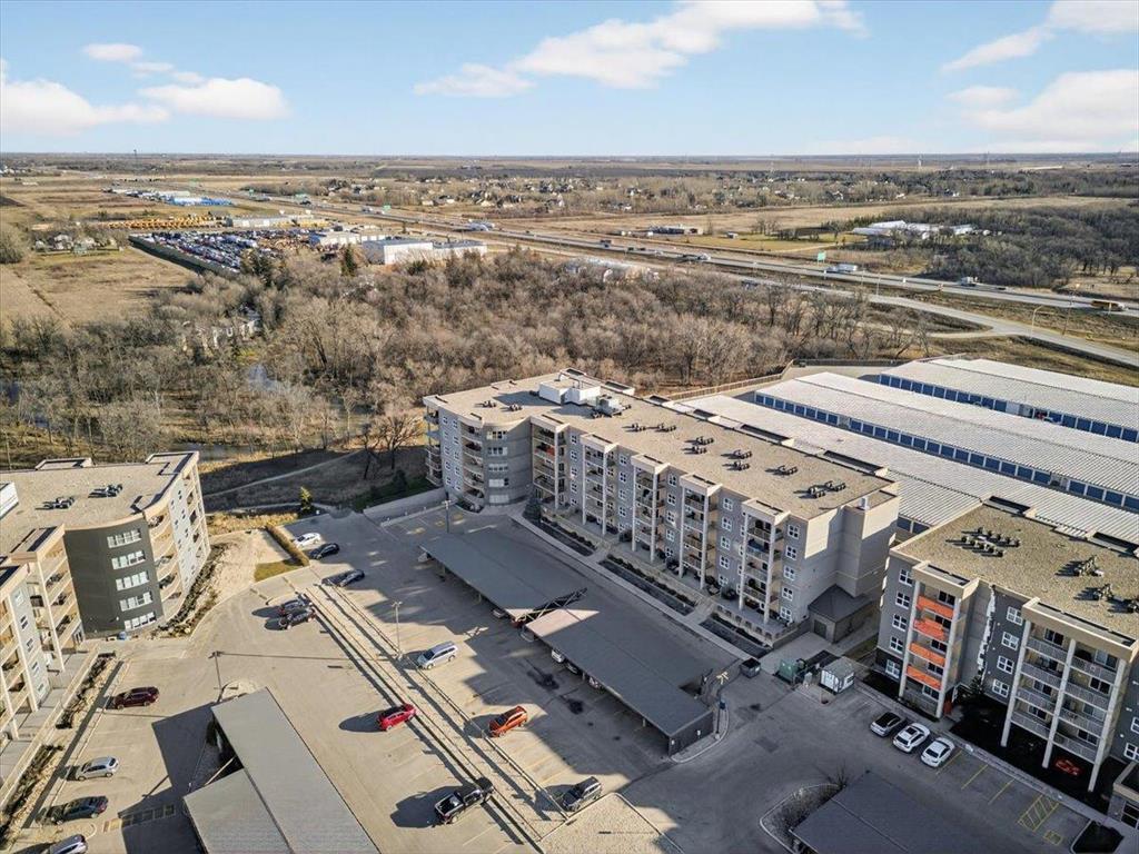 305 110 Creek Bend Road, Winnipeg, Manitoba  R2N 0H3 - Photo 31 - 202529012