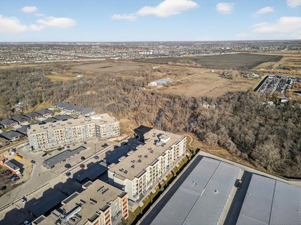 305 110 Creek Bend Road, Winnipeg, Manitoba  R2N 0H3 - Photo 32 - 202529012