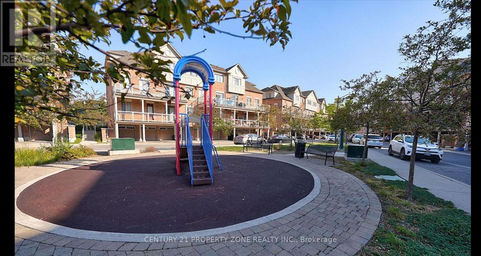 24 - 180 Howden Boulevard, Brampton, Ontario L6S 5J2 - Photo 3 - W12576986