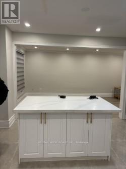 23 Michigan Avenue, Brampton, Ontario L6Y 4N5 - Photo 4 - W12576994