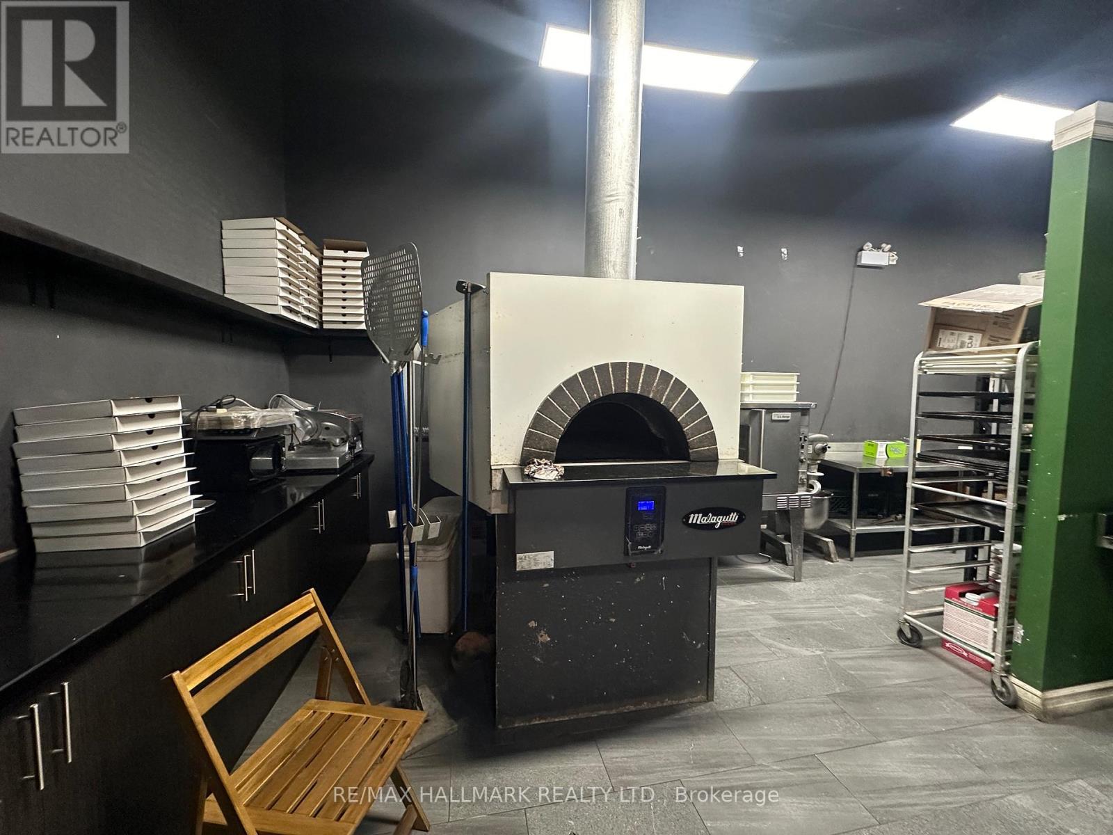 Unit 1 - 1165 Derry Road E, Mississauga, Ontario L5T 1B6 - Photo 10 - W12576998