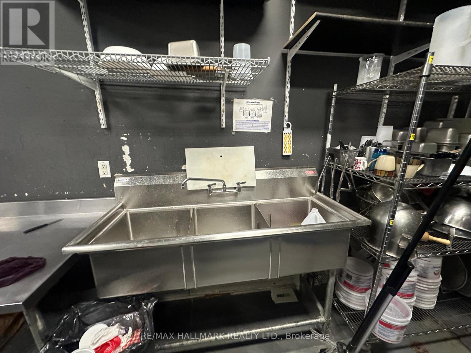 Unit 1 - 1165 Derry Road E, Mississauga, Ontario L5T 1B6 - Photo 16 - W12576998