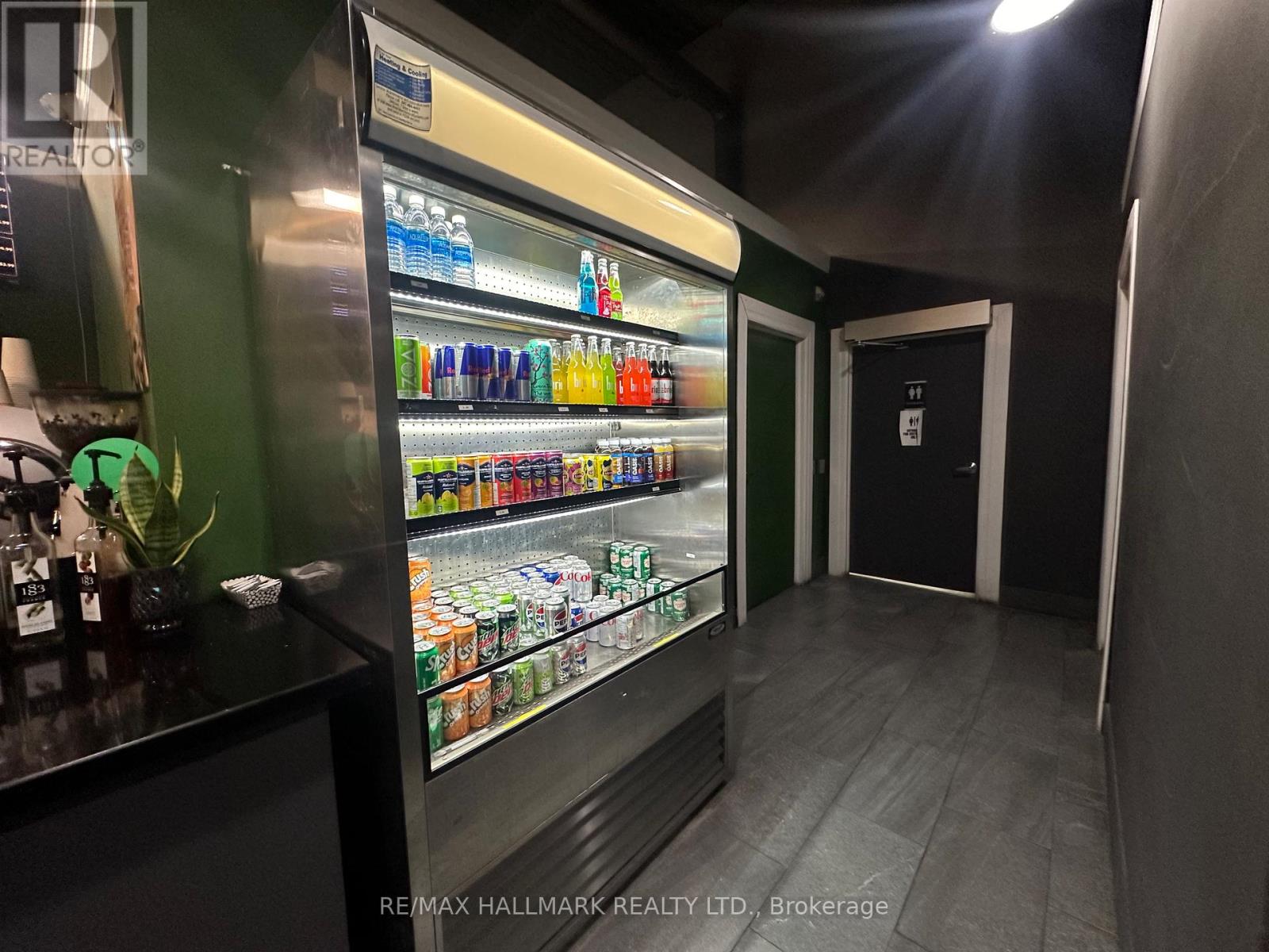 Unit 1 - 1165 Derry Road E, Mississauga, Ontario L5T 1B6 - Photo 7 - W12576998