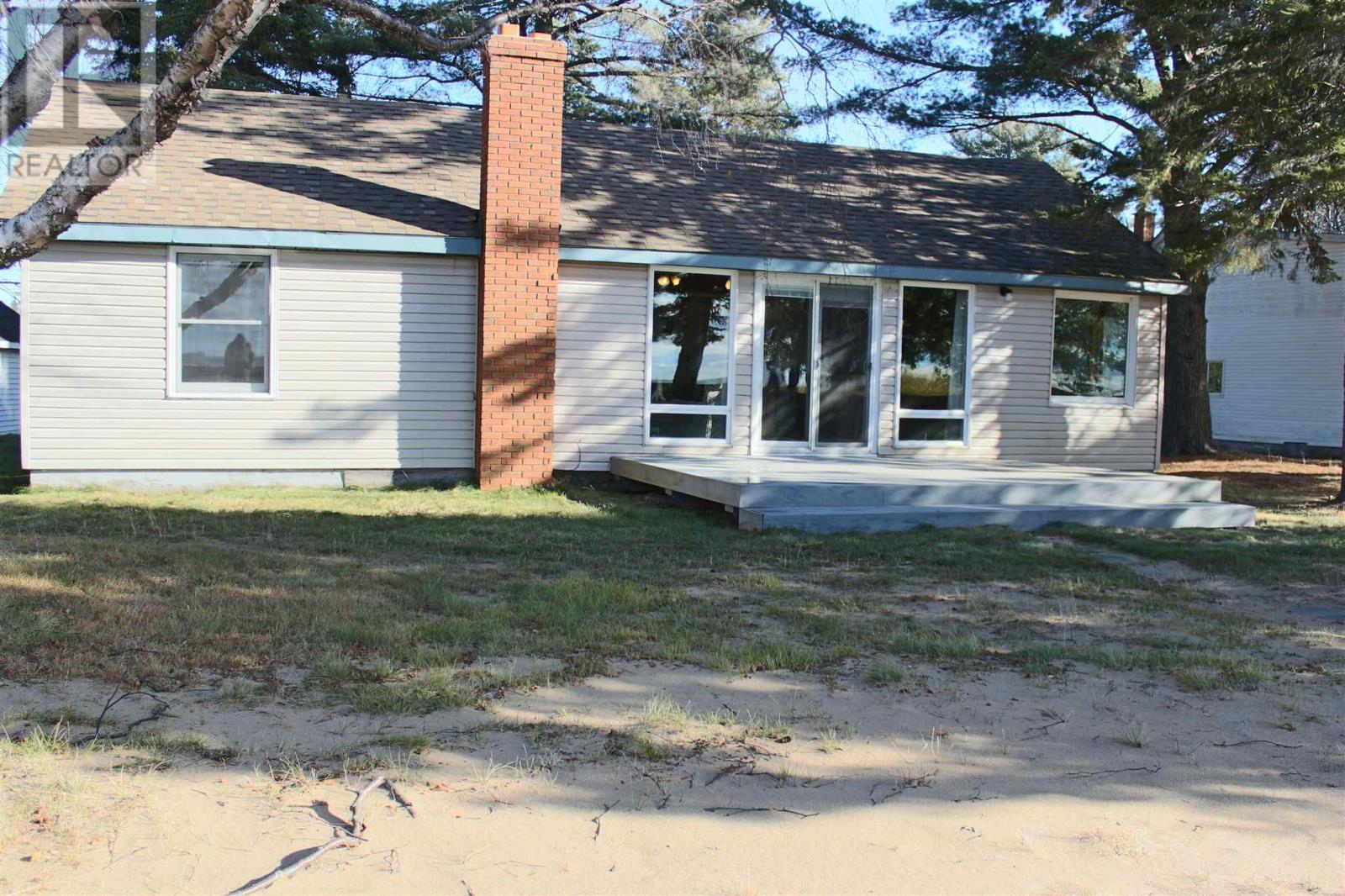 1880 Pine Shores RD, Goulais River, Ontario