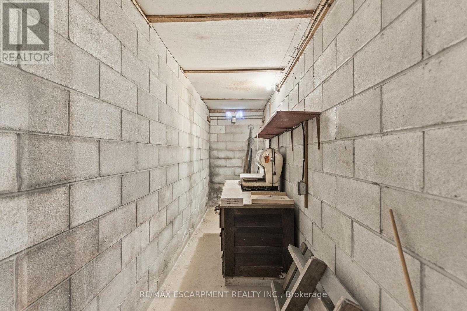 1235 Barton Street, Hamilton, Ontario  L8E 5G9 - Photo 37 - X12576976