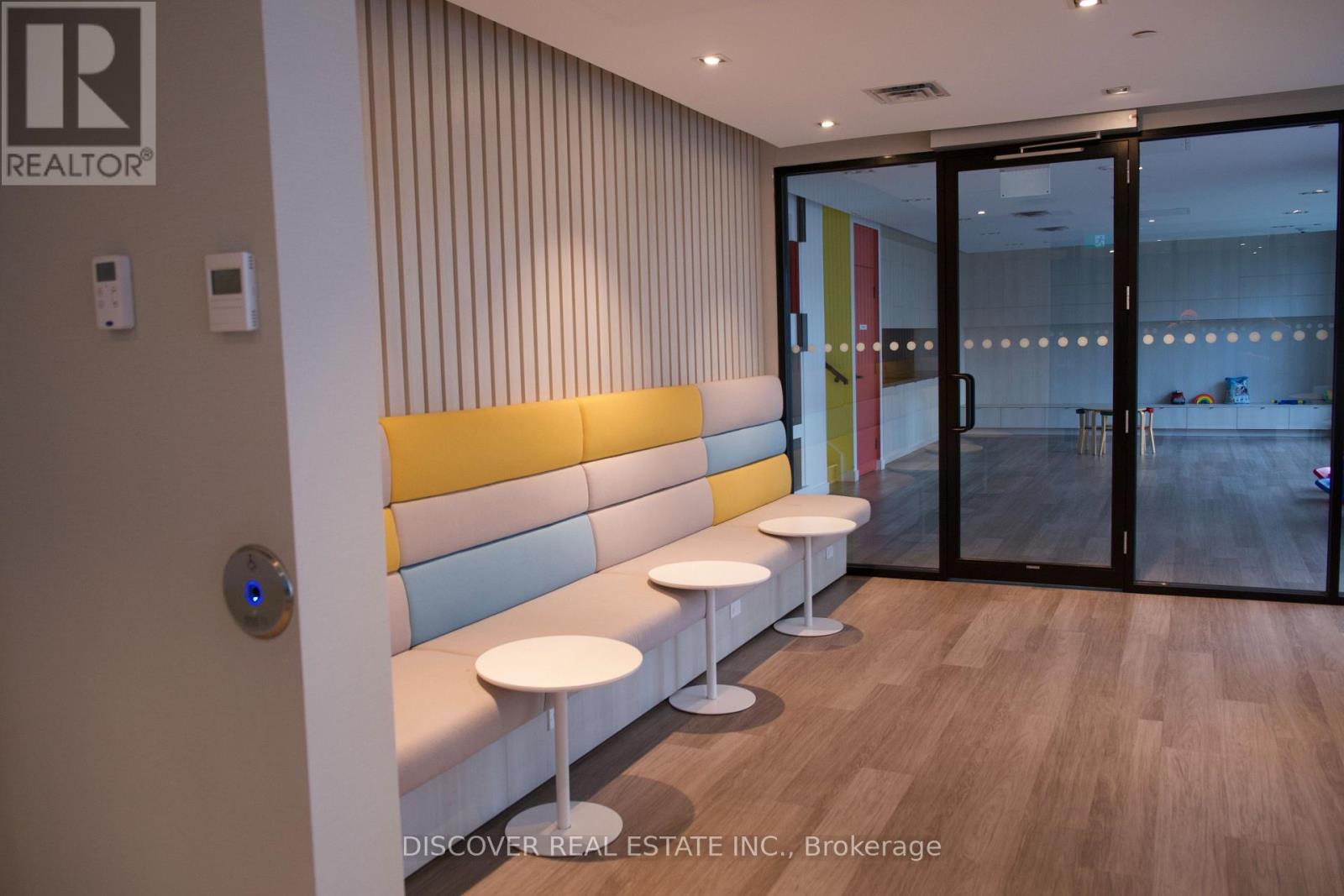 3704 - 4065 Confederation Parkway, Mississauga, Ontario  L5B 0L4 - Photo 15 - W12509402