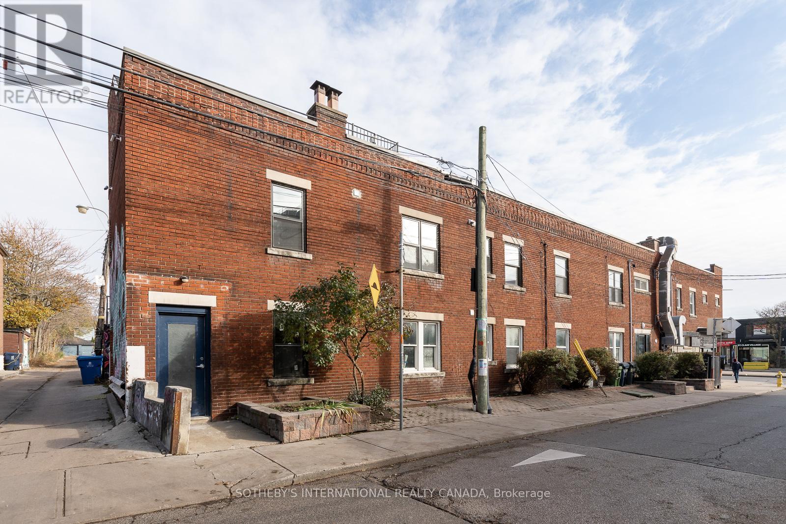 3 - 820 St. Clair Avenue W, Toronto, Ontario M6C 1B6 - Photo 16 - C12576476