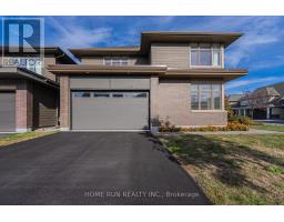 100 LOCHHOUSE WALK, Ottawa, Ontario