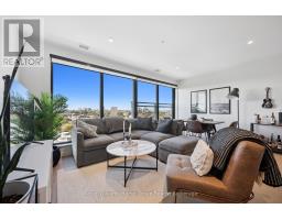 1105 - 181 KING STREET S