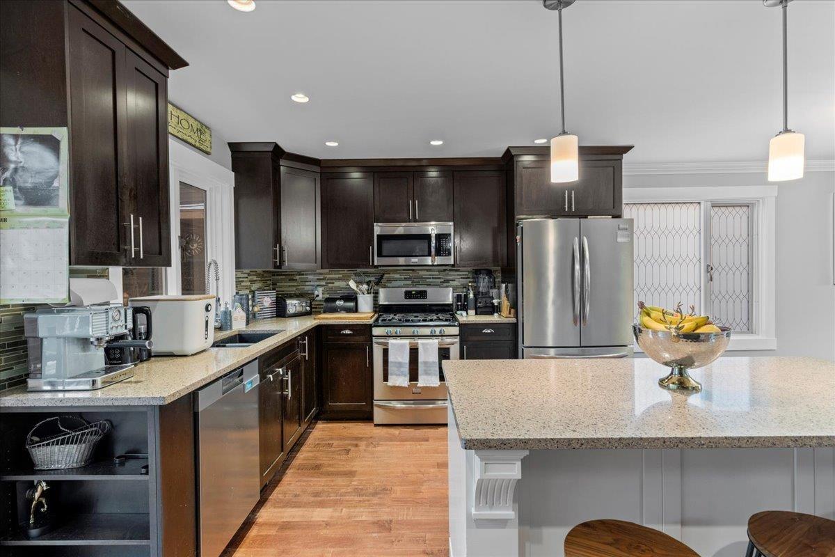 32983 Whidden Avenue, Mission, British Columbia  V2V 6G4 - Photo 13 - R3070171