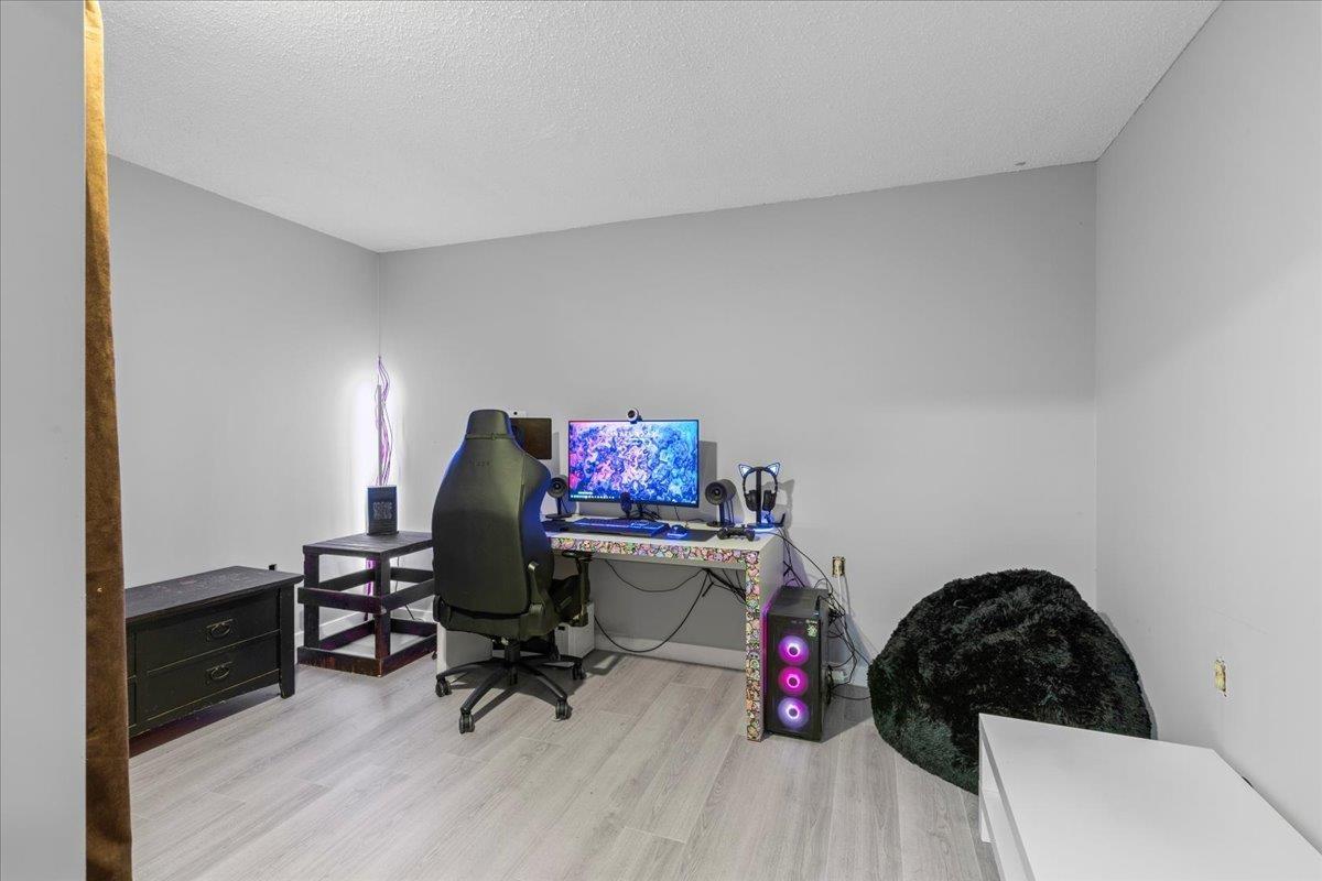 32983 Whidden Avenue, Mission, British Columbia  V2V 6G4 - Photo 33 - R3070171