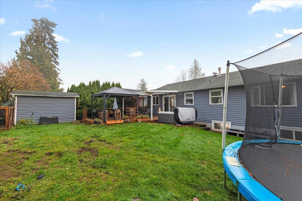 32983 Whidden Avenue, Mission, British Columbia  V2V 6G4 - Photo 35 - R3070171