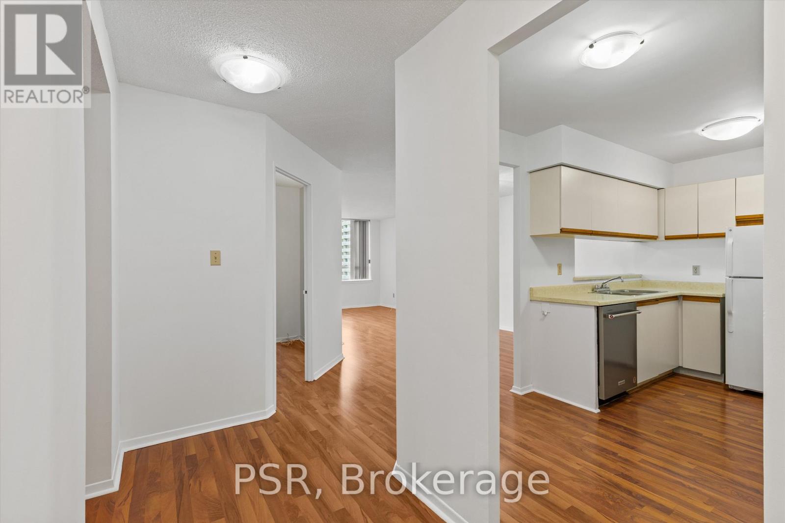 901 - 633 Bay Street, Toronto, Ontario  M5G 2G4 - Photo 5 - C12577032