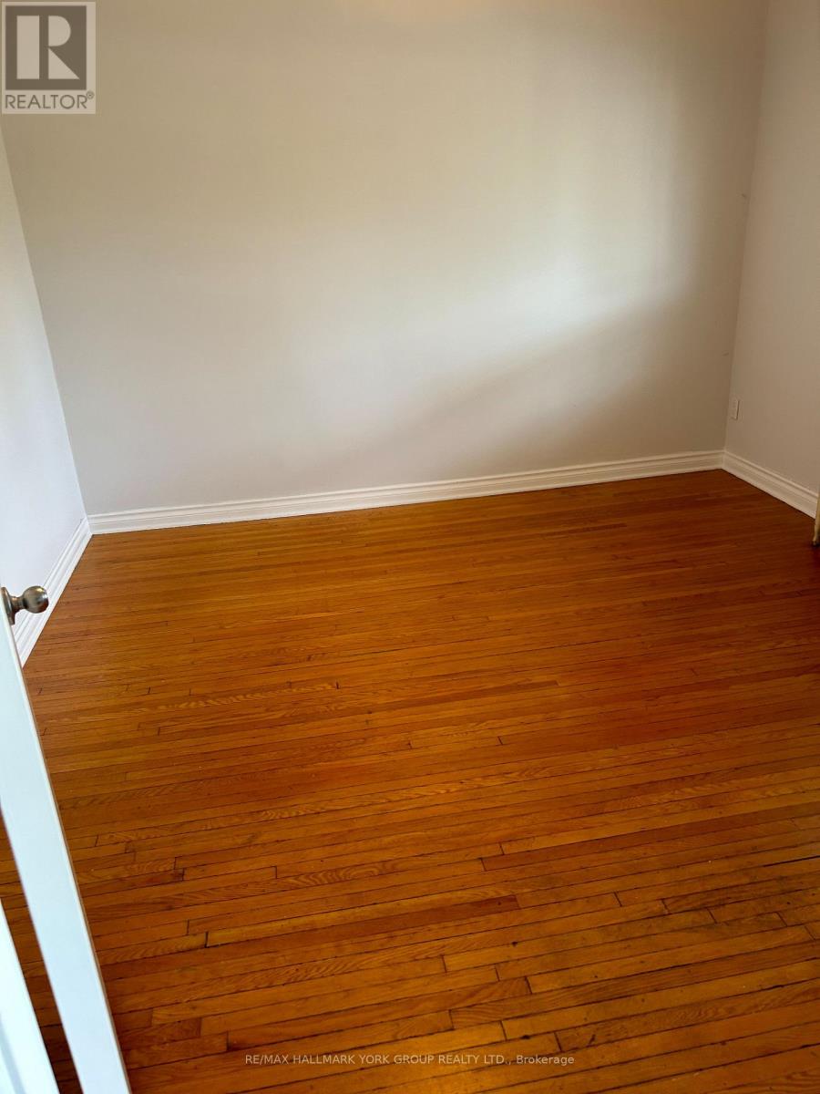 Main Fl - 472 Winona Drive, Toronto, Ontario  M6C 3T7 - Photo 5 - C12577058