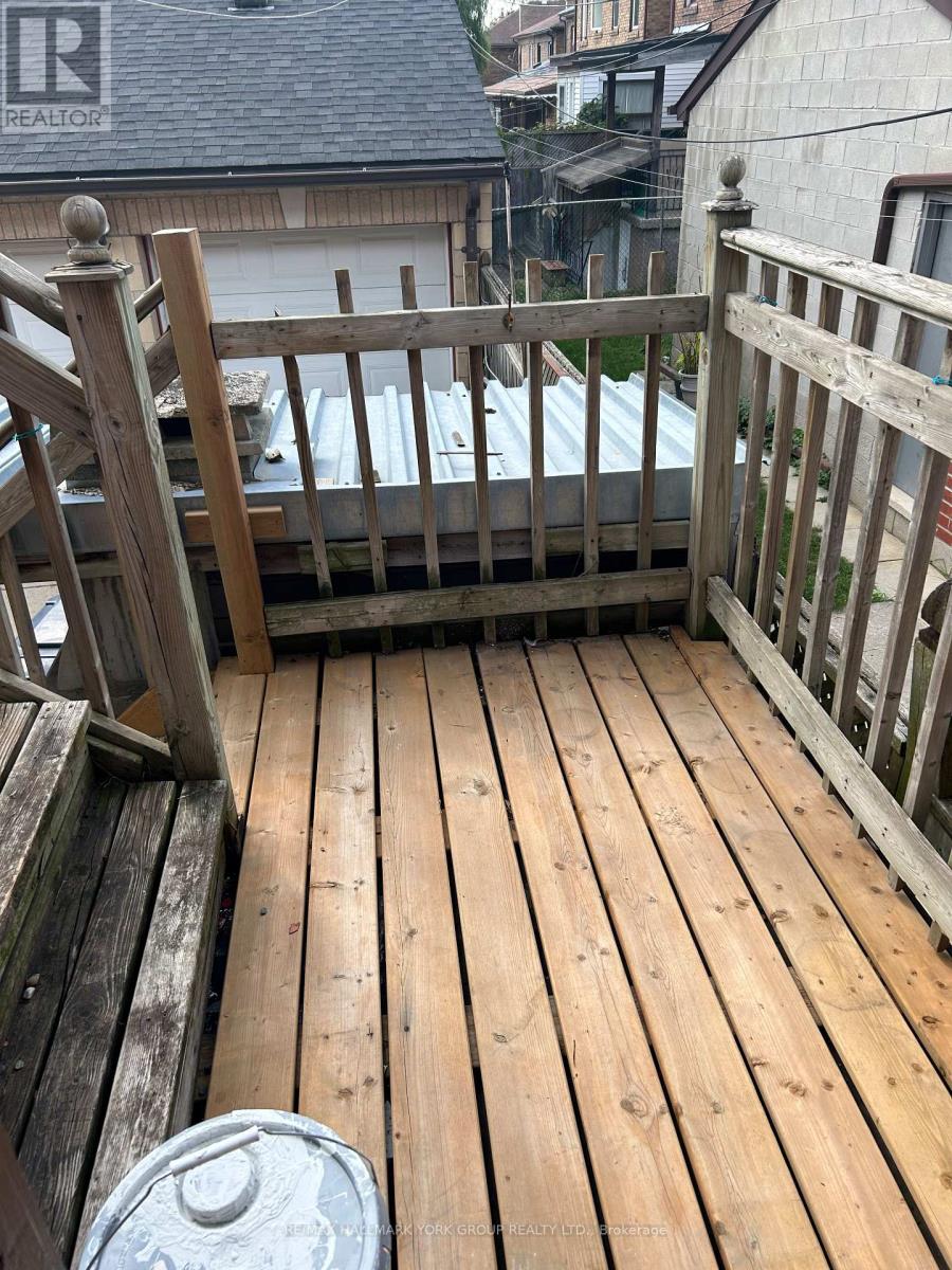 Main Fl - 472 Winona Drive, Toronto, Ontario  M6C 3T7 - Photo 6 - C12577058