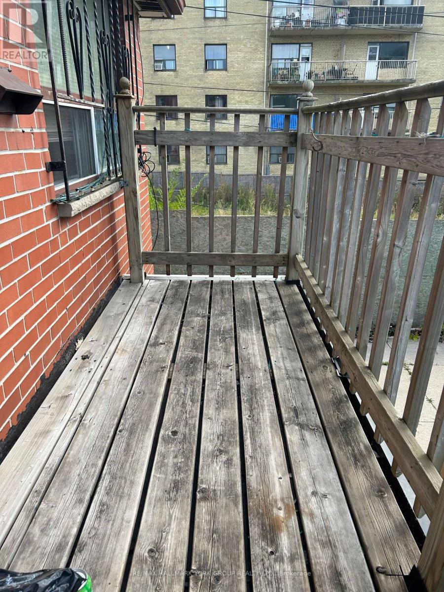 Main Fl - 472 Winona Drive, Toronto, Ontario  M6C 3T7 - Photo 7 - C12577058