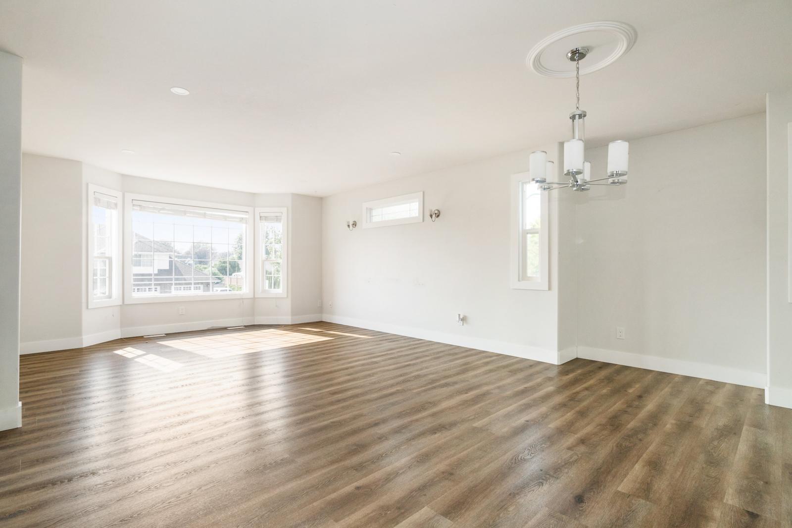 6858 Wiltshire Street, Sardis West Vedder, Chilliwack, British Columbia  V2R 2Z3 - Photo 5 - R3069512