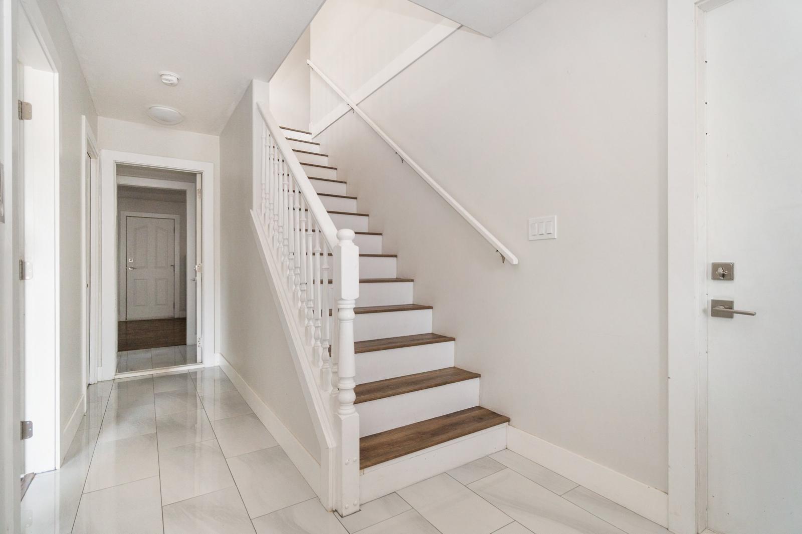 6858 Wiltshire Street, Sardis West Vedder, Chilliwack, British Columbia  V2R 2Z3 - Photo 22 - R3069512