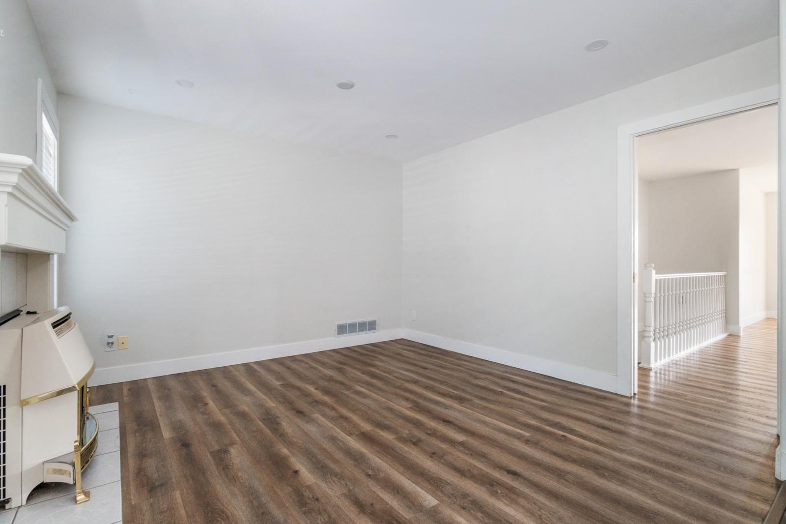 6858 Wiltshire Street, Sardis West Vedder, Chilliwack, British Columbia  V2R 2Z3 - Photo 11 - R3069512