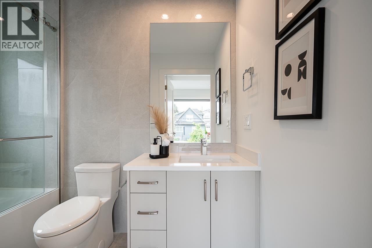 1 1816 E 3rd Avenue, Vancouver, British Columbia  V5N 1H2 - Photo 14 - R3070093