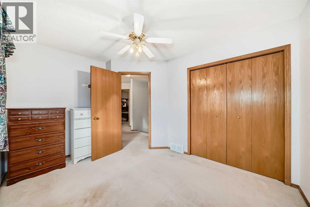 120 Cove Road, Chestermere, Alberta  T1X 1E4 - Photo 28 - A2268328