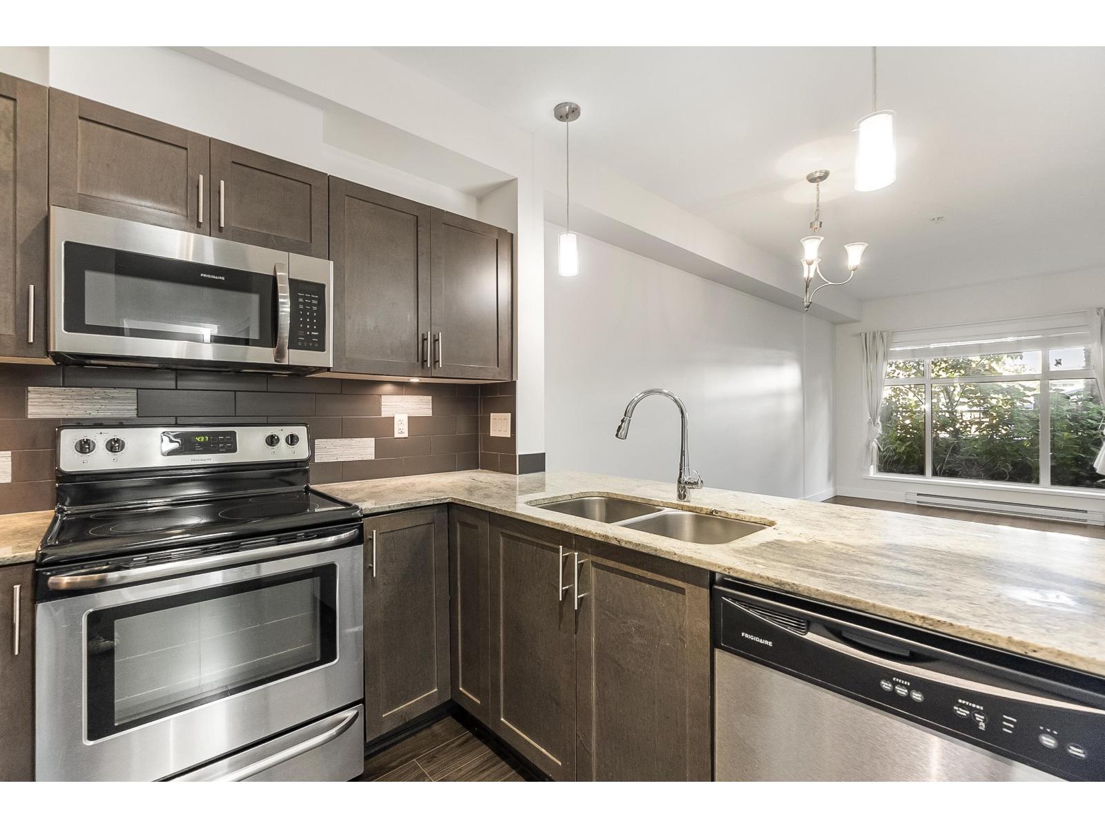 L115 13468 King George Boulevard, Surrey, British Columbia  V3T 0H5 - Photo 9 - R3070019