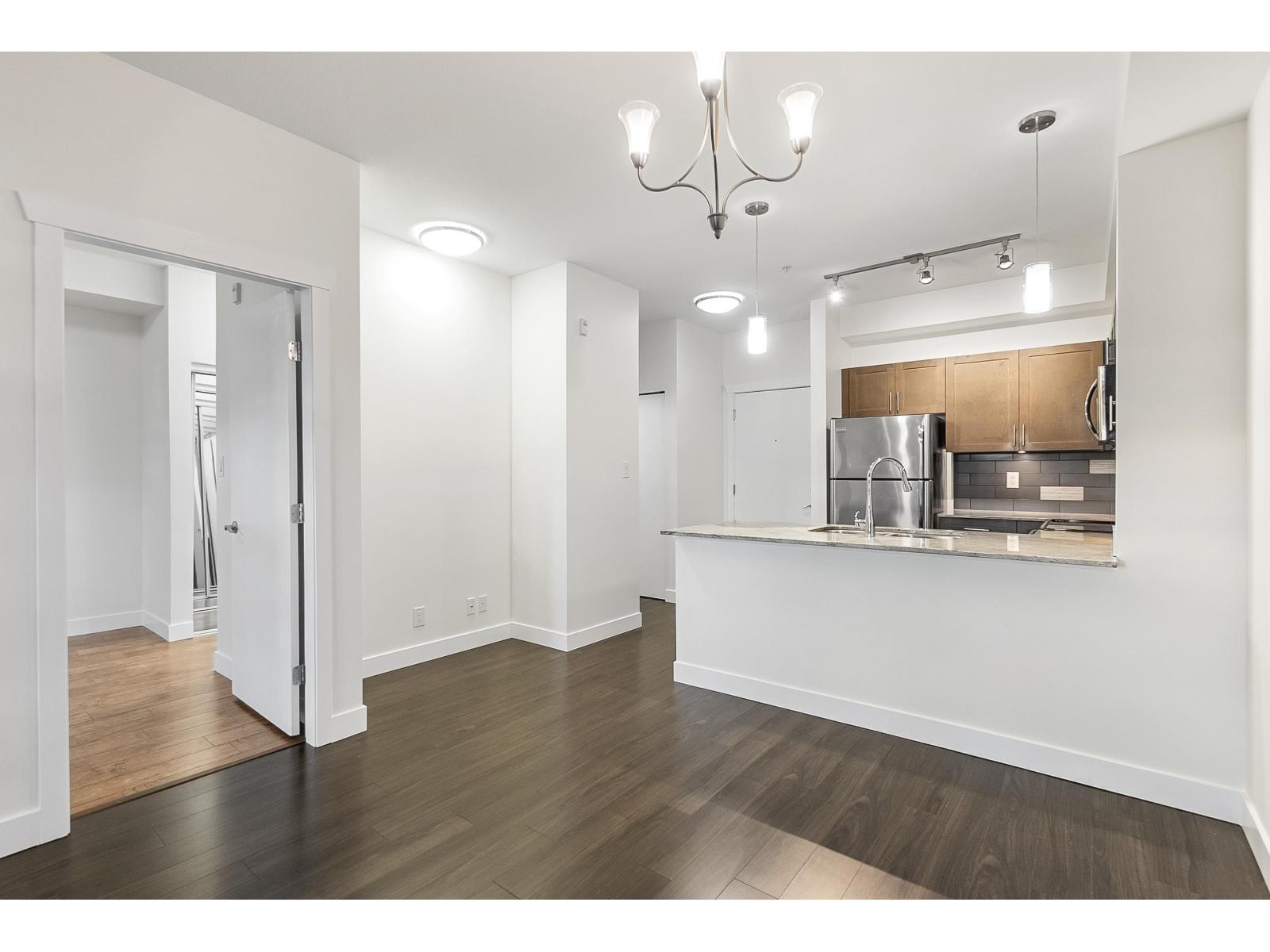 L115 13468 King George Boulevard, Surrey, British Columbia  V3T 0H5 - Photo 30 - R3070019