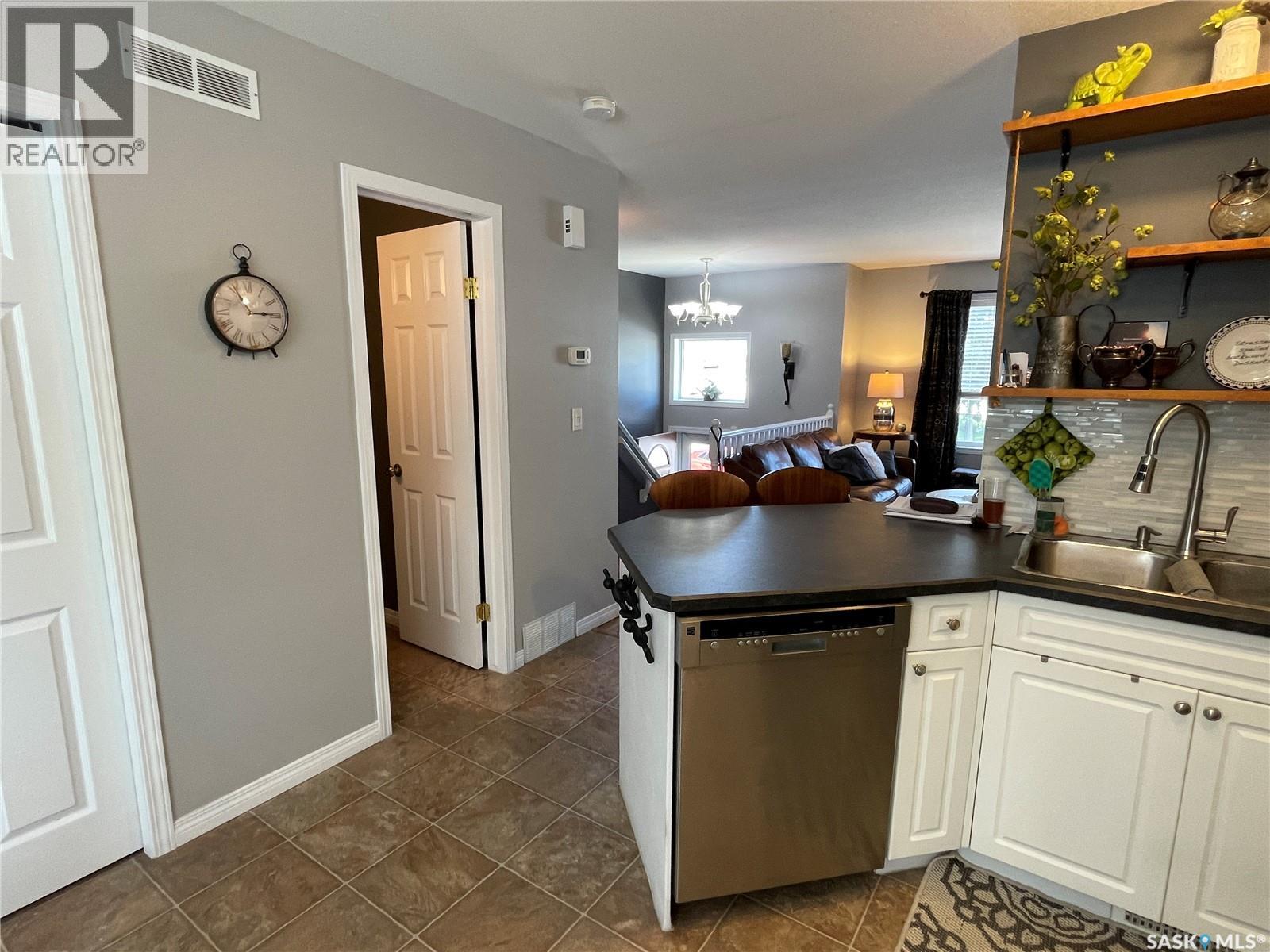 228 Lochrie Crescent, Saskatoon, Saskatchewan  S7M 5E4 - Photo 25 - SK024699