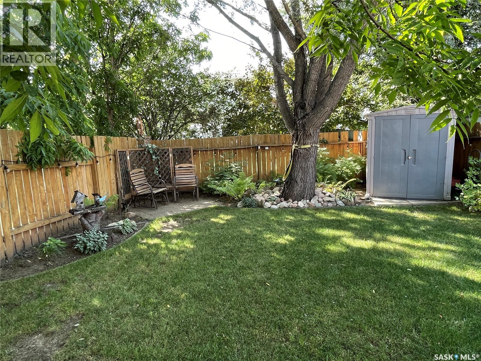 228 Lochrie Crescent, Saskatoon, Saskatchewan  S7M 5E4 - Photo 3 - SK024699