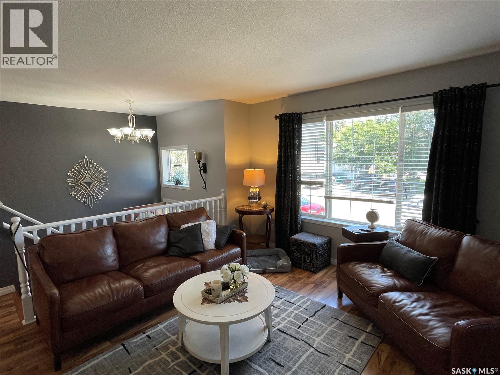 228 Lochrie Crescent, Saskatoon, Saskatchewan  S7M 5E4 - Photo 7 - SK024699