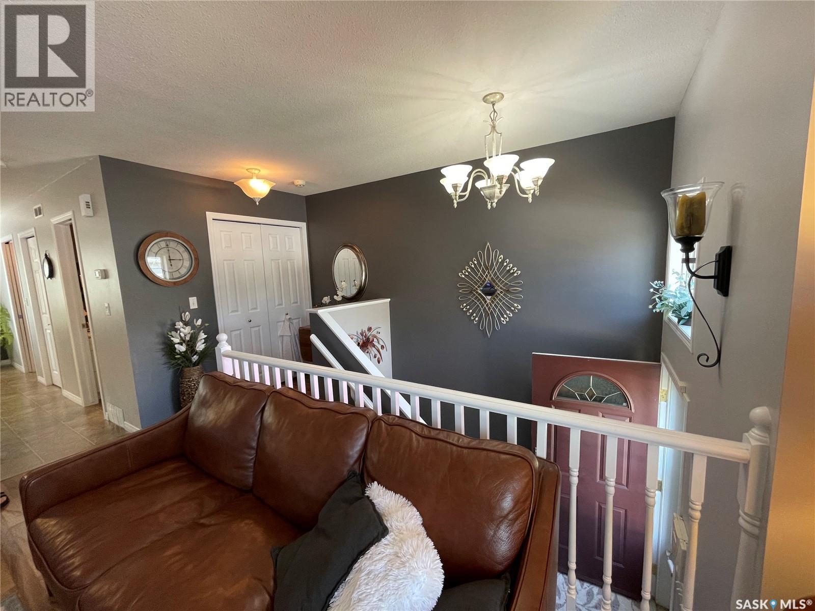 228 Lochrie Crescent, Saskatoon, Saskatchewan  S7M 5E4 - Photo 9 - SK024699