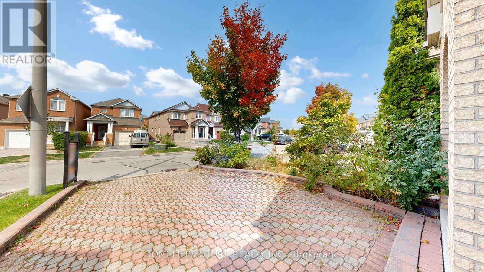 19 Charles Brown Road, Markham, Ontario  L3S 4T3 - Photo 3 - N12577046