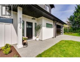 9350 East Saanich Rd Airport