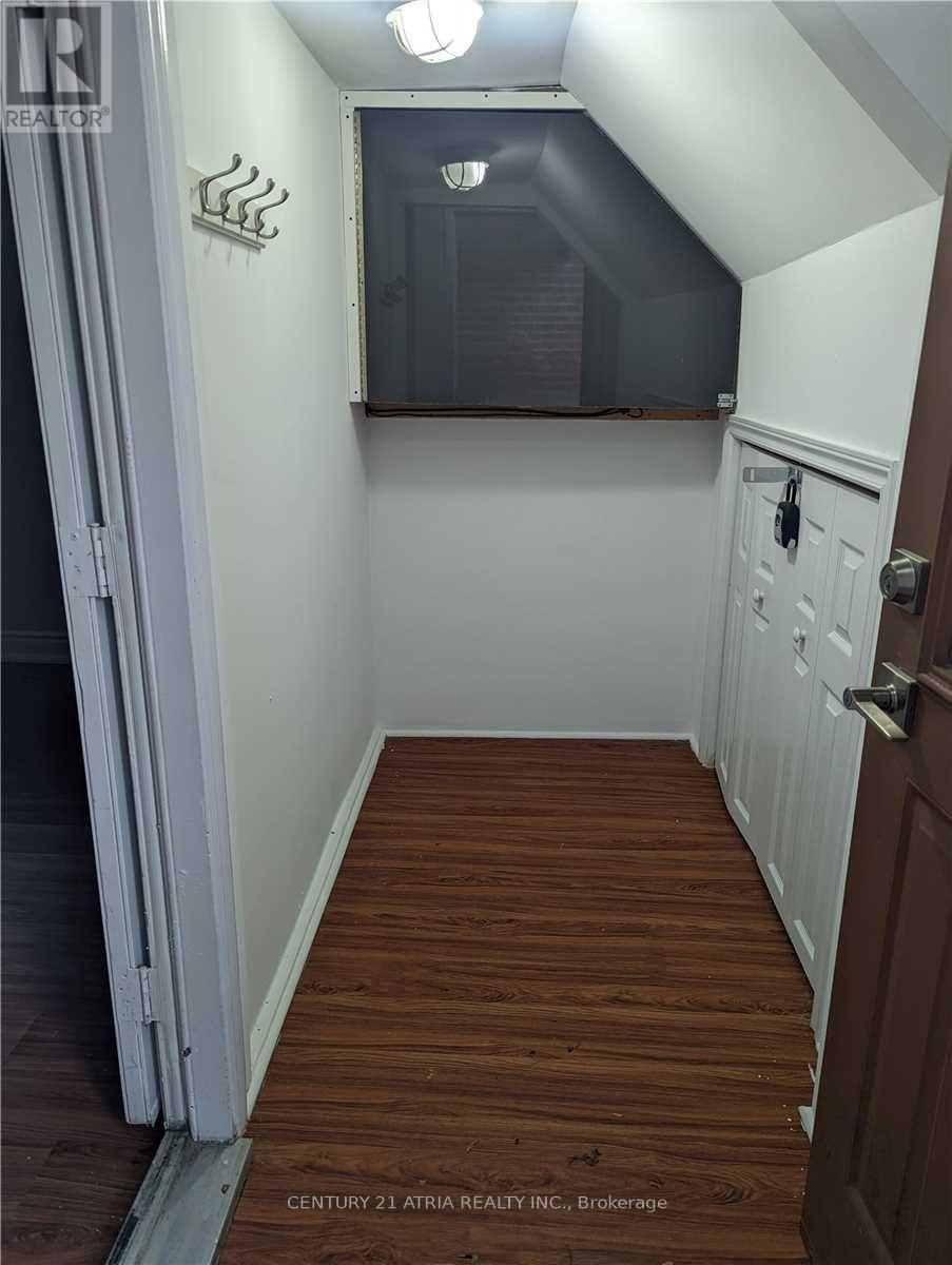 Bsmt - 2541 Trident Avenue, Mississauga, Ontario  L5B 2L3 - Photo 3 - W12577044