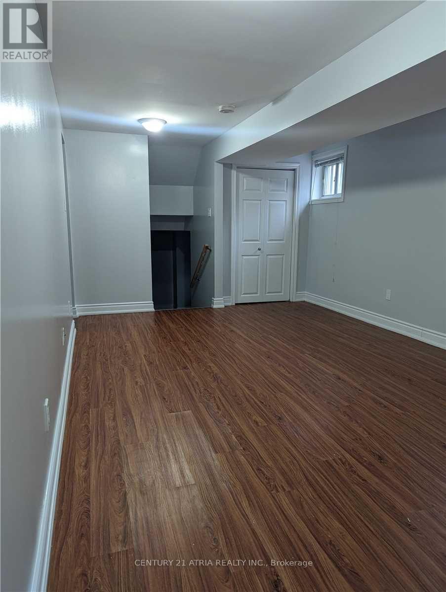 Bsmt - 2541 Trident Avenue, Mississauga, Ontario  L5B 2L3 - Photo 5 - W12577044