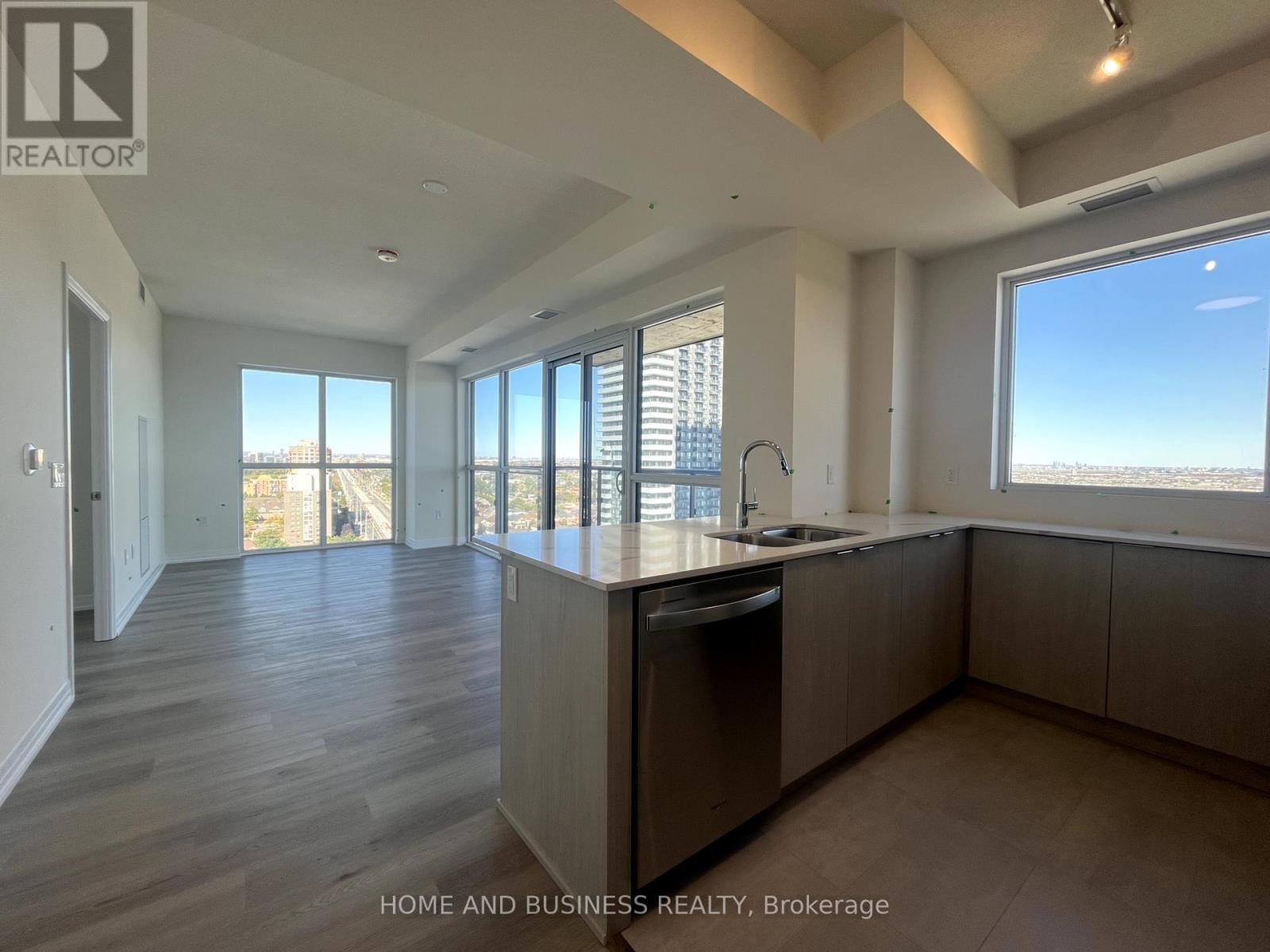 1809 - 15 Watergarden Drive, Mississauga, Ontario  L5R 1B2 - Photo 6 - W12455938