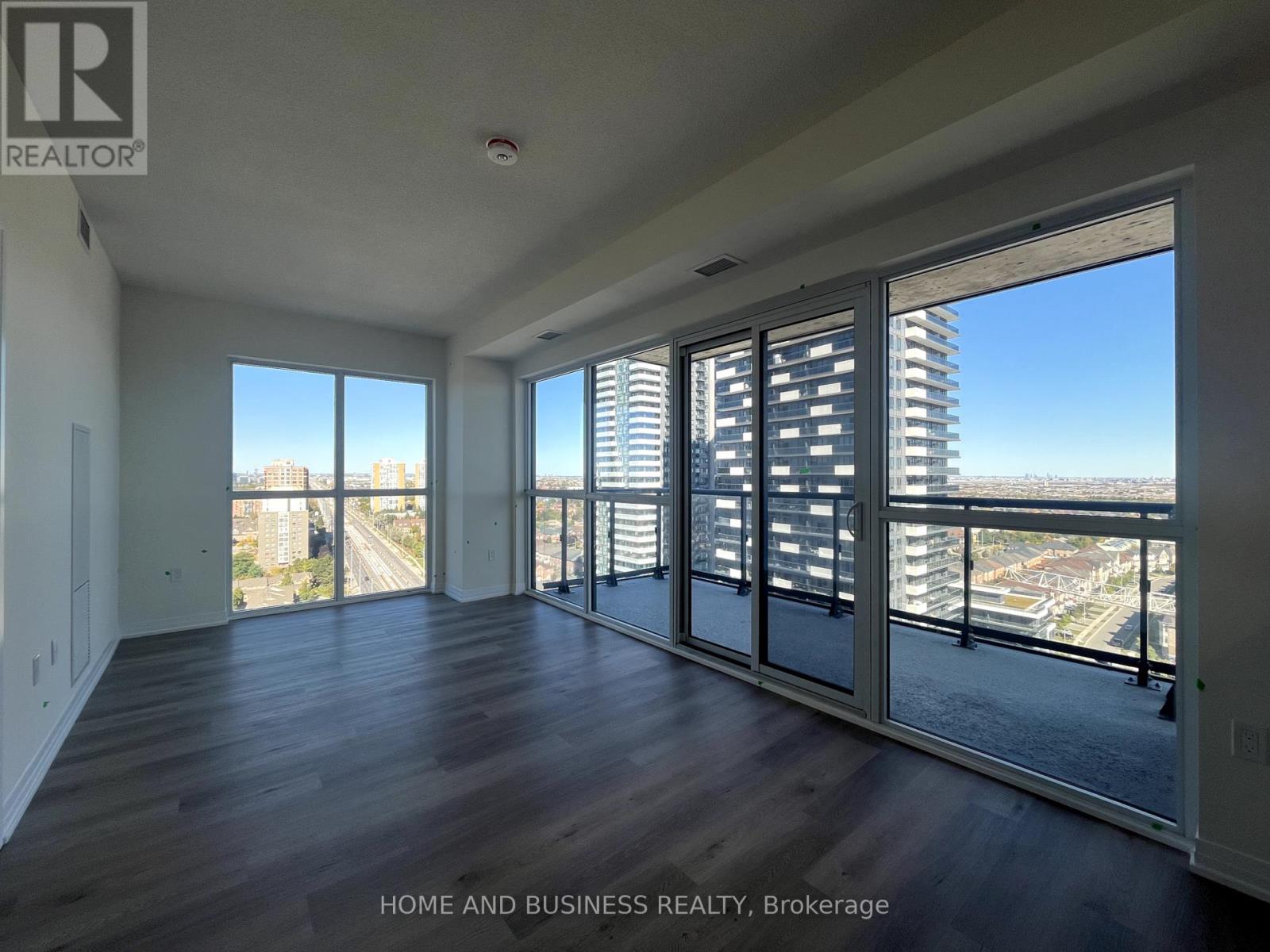 1809 - 15 Watergarden Drive, Mississauga, Ontario  L5R 1B2 - Photo 4 - W12455938