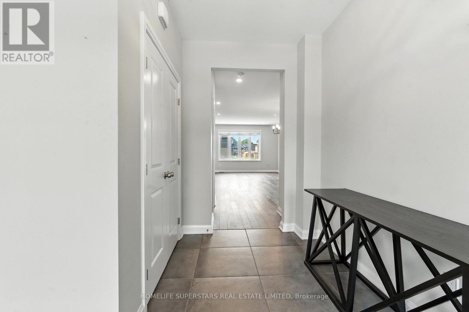 7394 Sherrilee Crescent, Niagara Falls, Ontario  L2H 3T4 - Photo 7 - X12577014