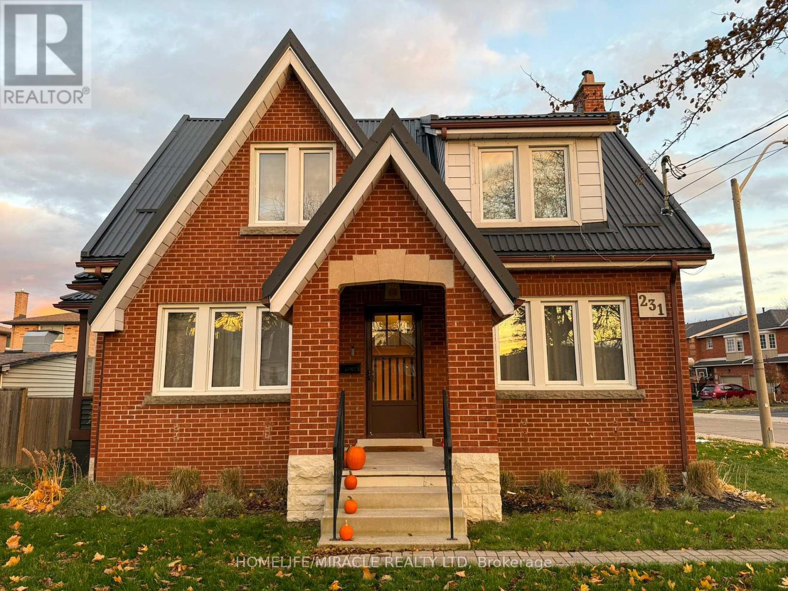 LOWER - 231 MOUNT ALBION ROAD, Hamilton, Ontario