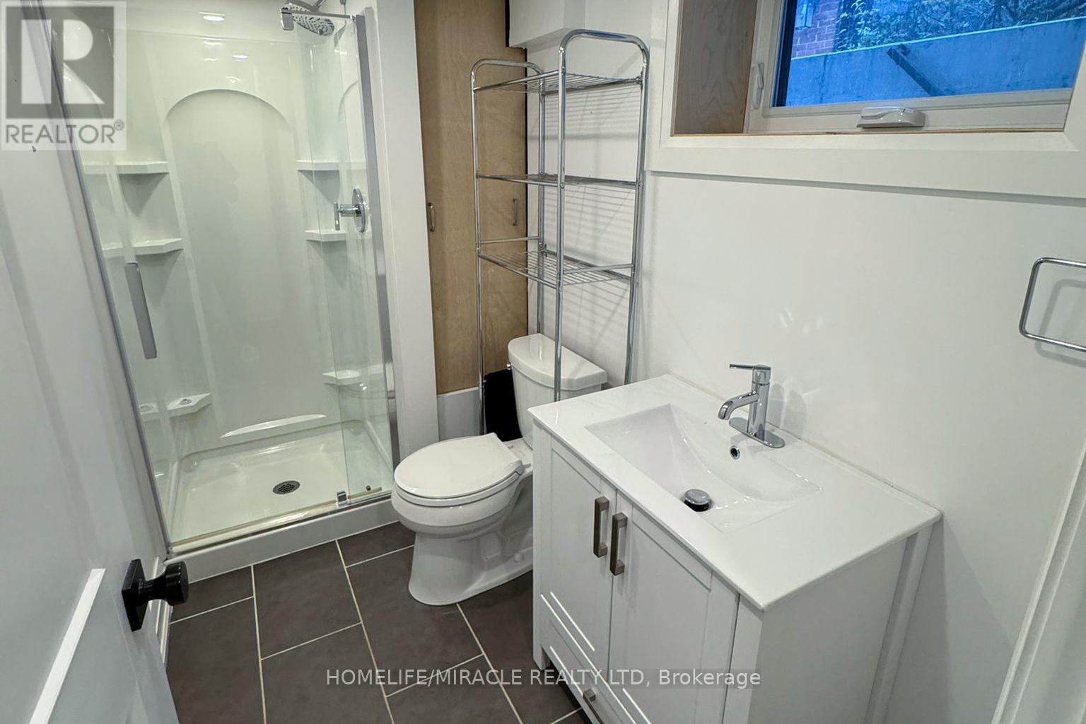 Lower - 231 Mount Albion Road, Hamilton, Ontario  L8K 6K1 - Photo 6 - X12577038